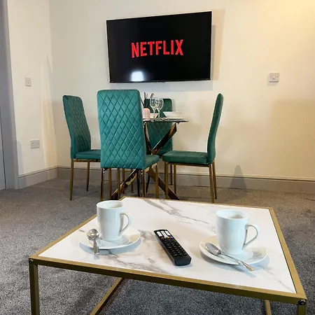 Portman Greens 3br Entire *